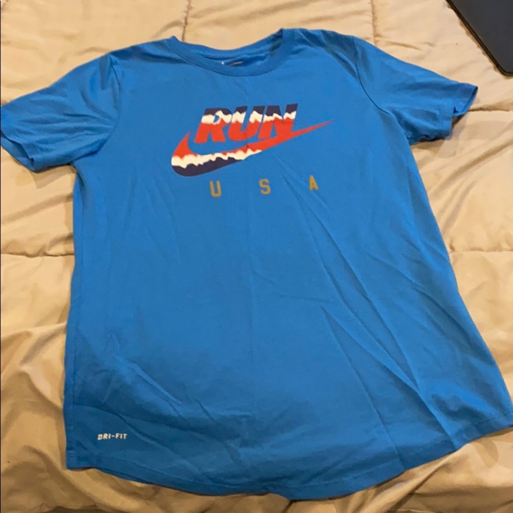 Nike dryfit teeshirt